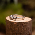 Load image into Gallery viewer, Silver ring Knotra 925s Silver
