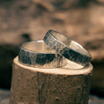 Load image into Gallery viewer, Fingerring - Eryn Design - Rowan
