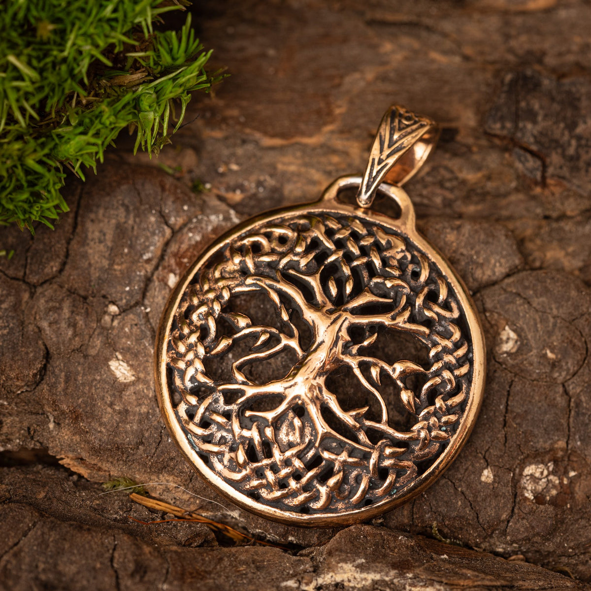 Yggdrasil Tree of Life Round Pendant Bronze – image 1