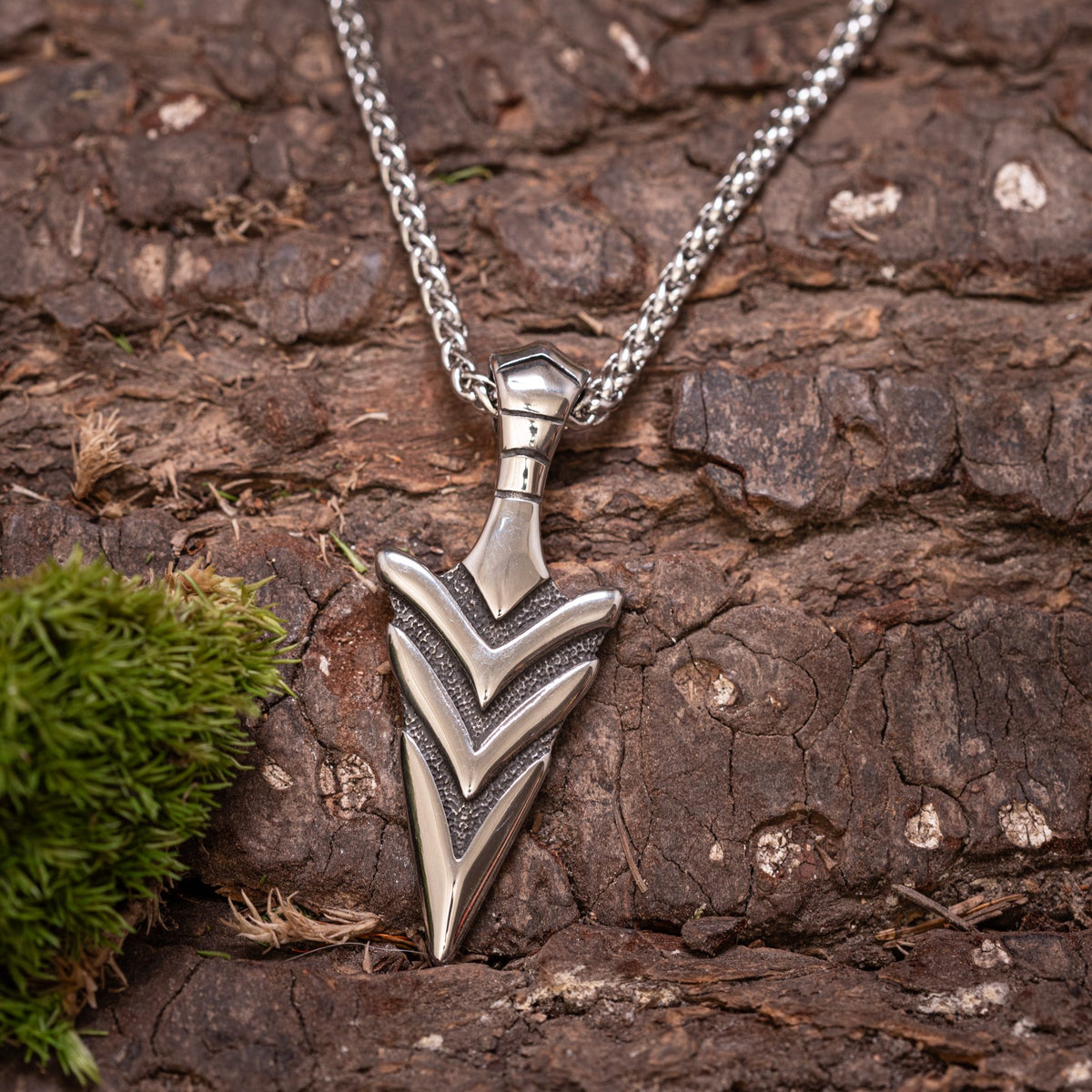 Arrowhead Layered Pendant Steel With Chain – image 1