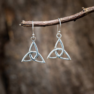 Hanging Earrings Celtic Knot Triad 925s Silver