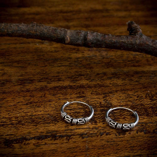 Beautiful earrings in an ethnic design, inspired by the Viking Age and the Middle Ages. Lovely earrings in genuine silver!