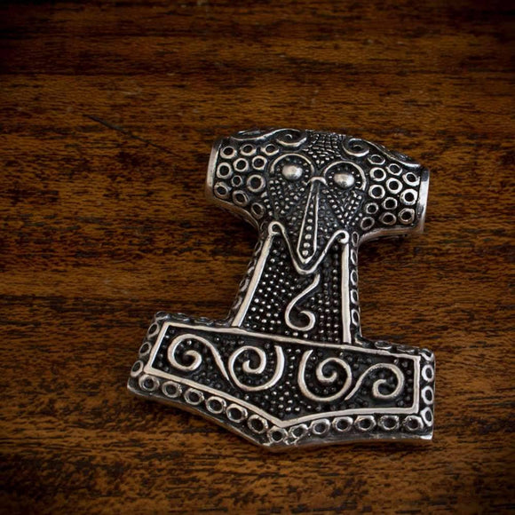 Super flot, tung og massiv thors hammer! - Dette er et af vores mest detaljeret vikinge smykker! - og er bestemt et af vores yndlings!