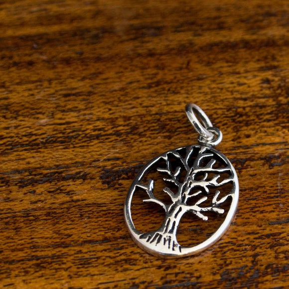 Yggdrasil Tree of Life Pendant Oval 925s Silver
